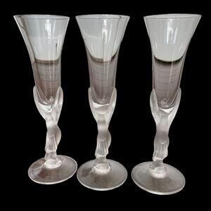 Igor Carl Faberge Crystal Flute Glasses Frosted Kissing Doves Aperitif France